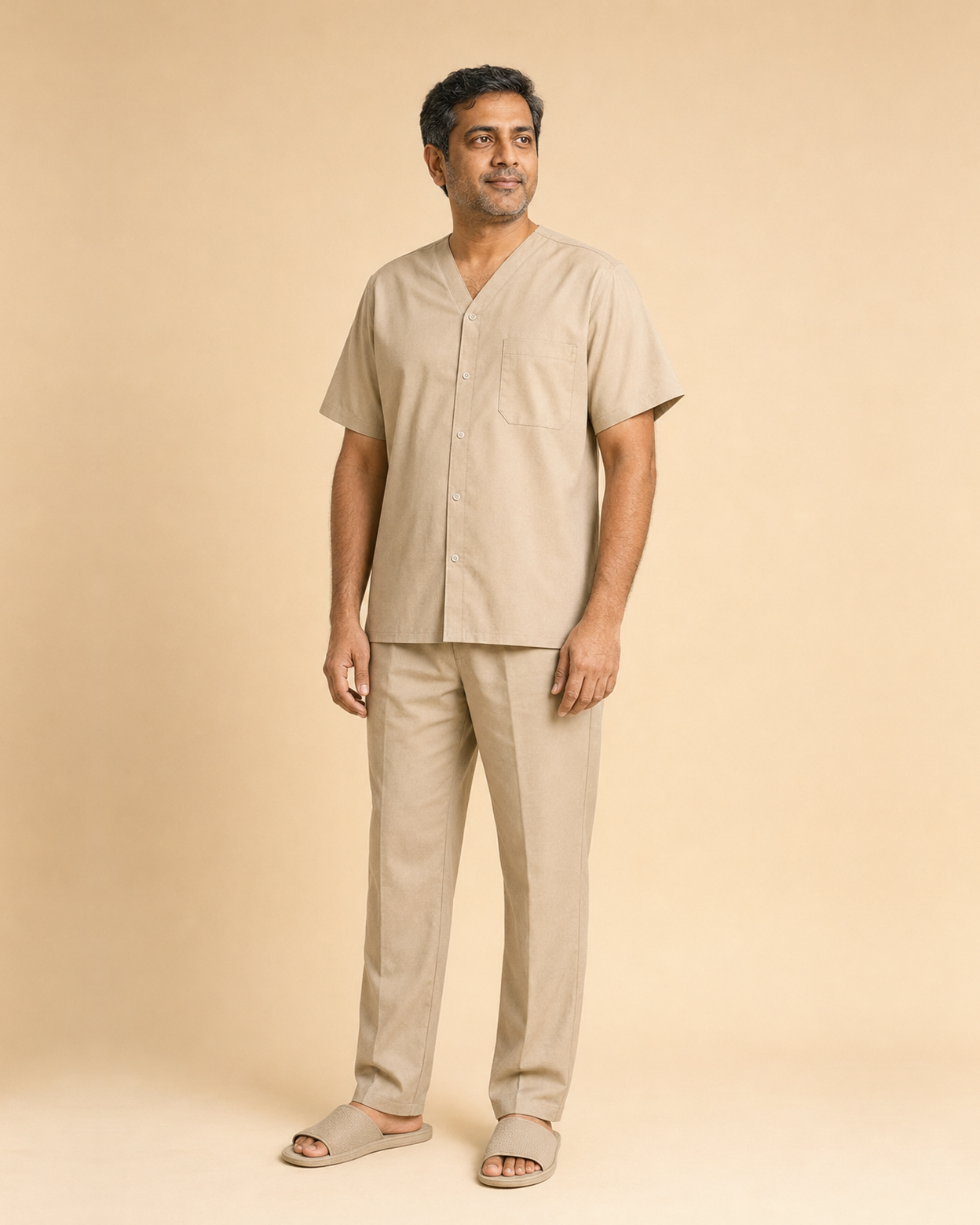 Patient wearing a comfortable sand-coloured MedONN uniform